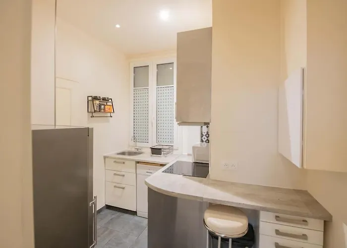 Grand De 31 M2 Amenage Apartament Clichy